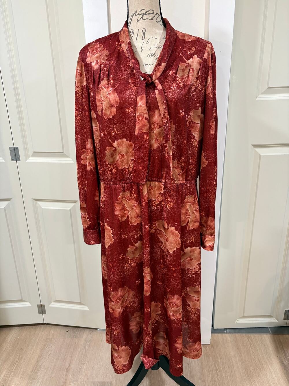 Vintage Hamdmade Long Sleeve Secretary Geek Floral Rust Dress